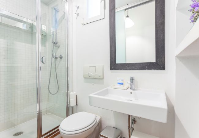 Apartamento en Madrid - Apartamento Monte Esquinza en Barrio de Chamberi Apartamento en Madrid - Apartamento Monte Esquinza en Barrio de Chamberi