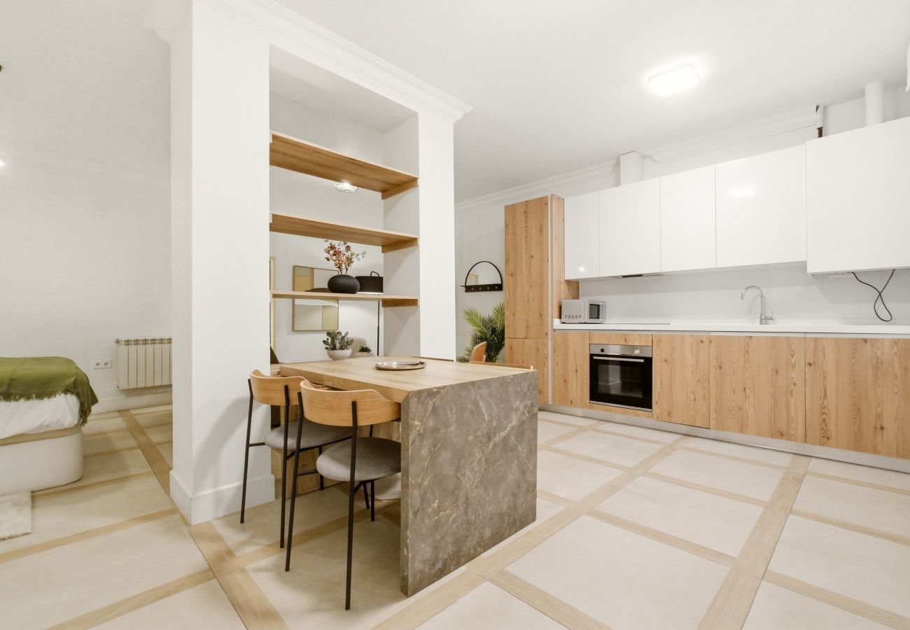 Estudio en Madrid - Apartamento Casa Cortes III en Madrid 