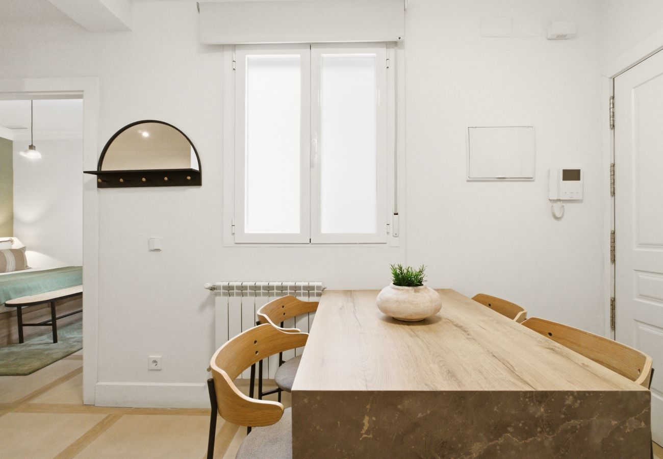 Apartamento en Madrid - Apartamento Casa Cortes IX en Madrid 