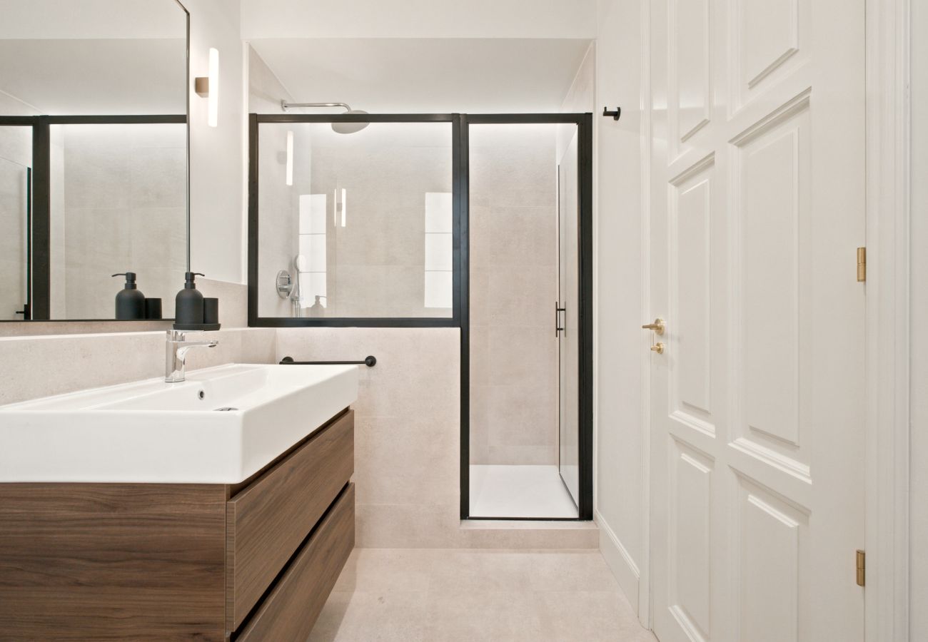 Apartamento en Madrid - Apartamento Almagro Luxe II en Madrid 