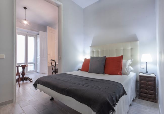 Apartment in Madrid - Infante apartment in Las Letras Apartment in Madrid - Infante apartment in Las Letras