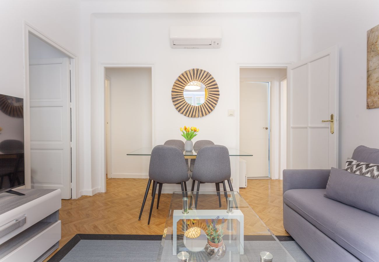 Apartment in Madrid - Artes Exclusive XI apartment in Madrid 