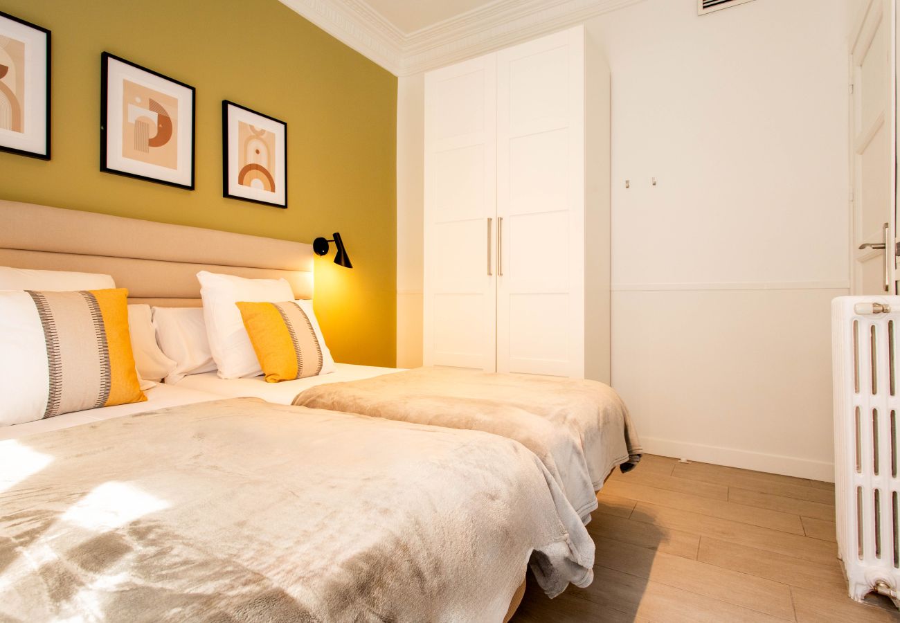 Apartment in Madrid - Apolo V apartment in Tirso de Molina
