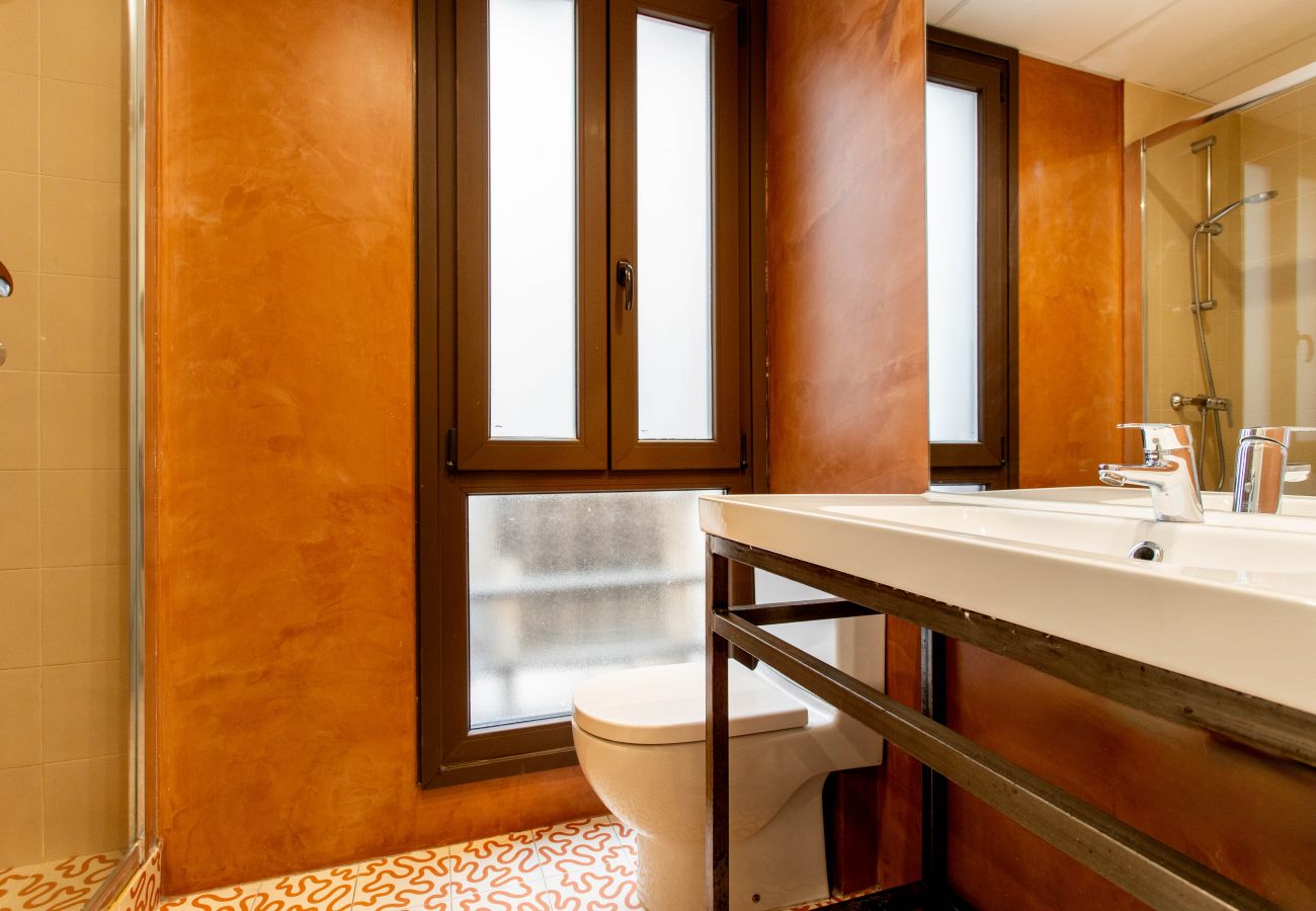 Apartment in Madrid - Apolo V apartment in Tirso de Molina