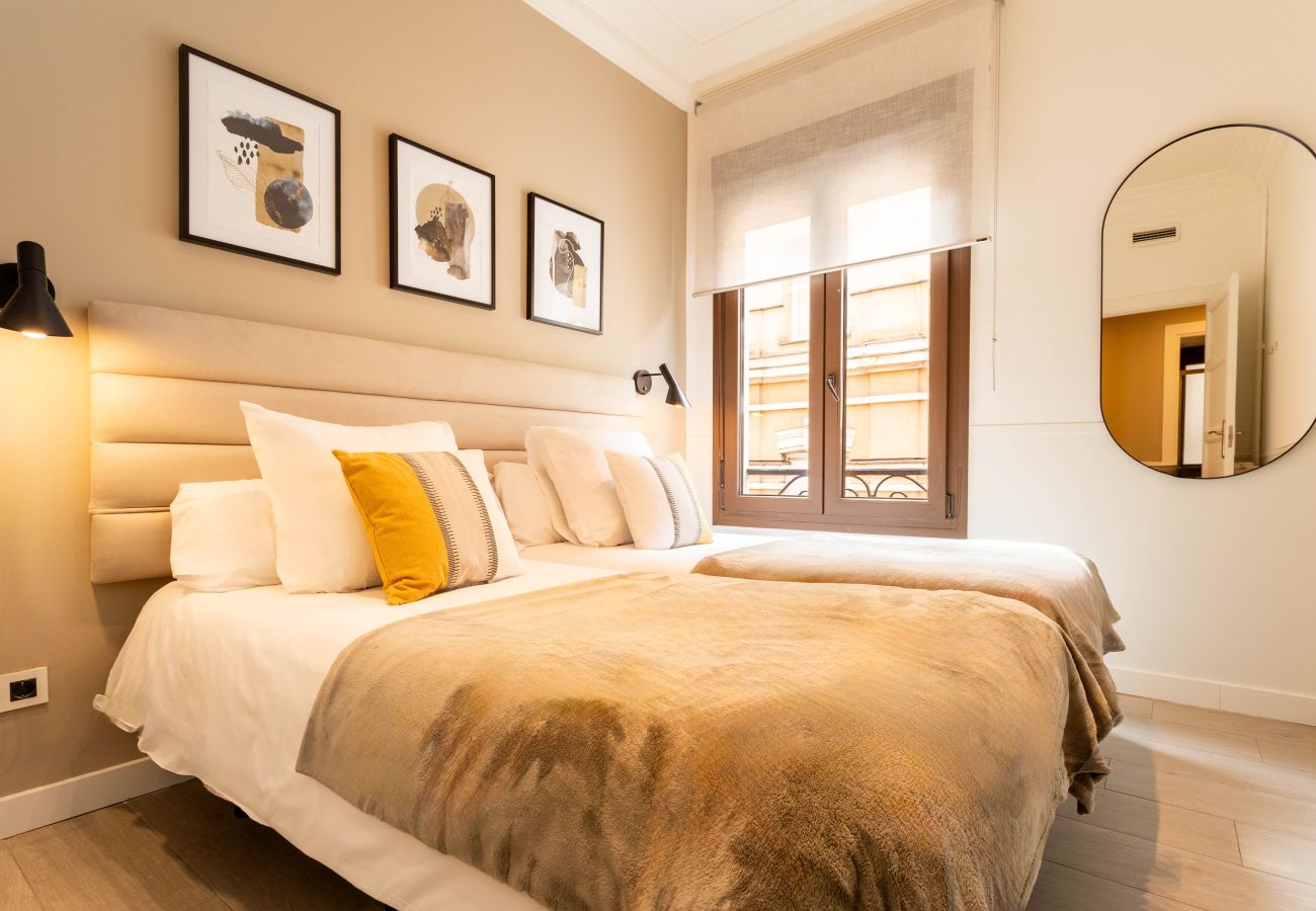 Apartment in Madrid - Apolo V apartment in Tirso de Molina
