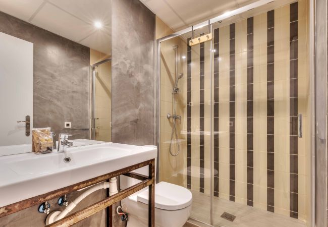 Apartment in Madrid - Apolo Loft apartment in Tirso de Molina Apartment in Madrid - Apolo Loft apartment in Tirso de Molina