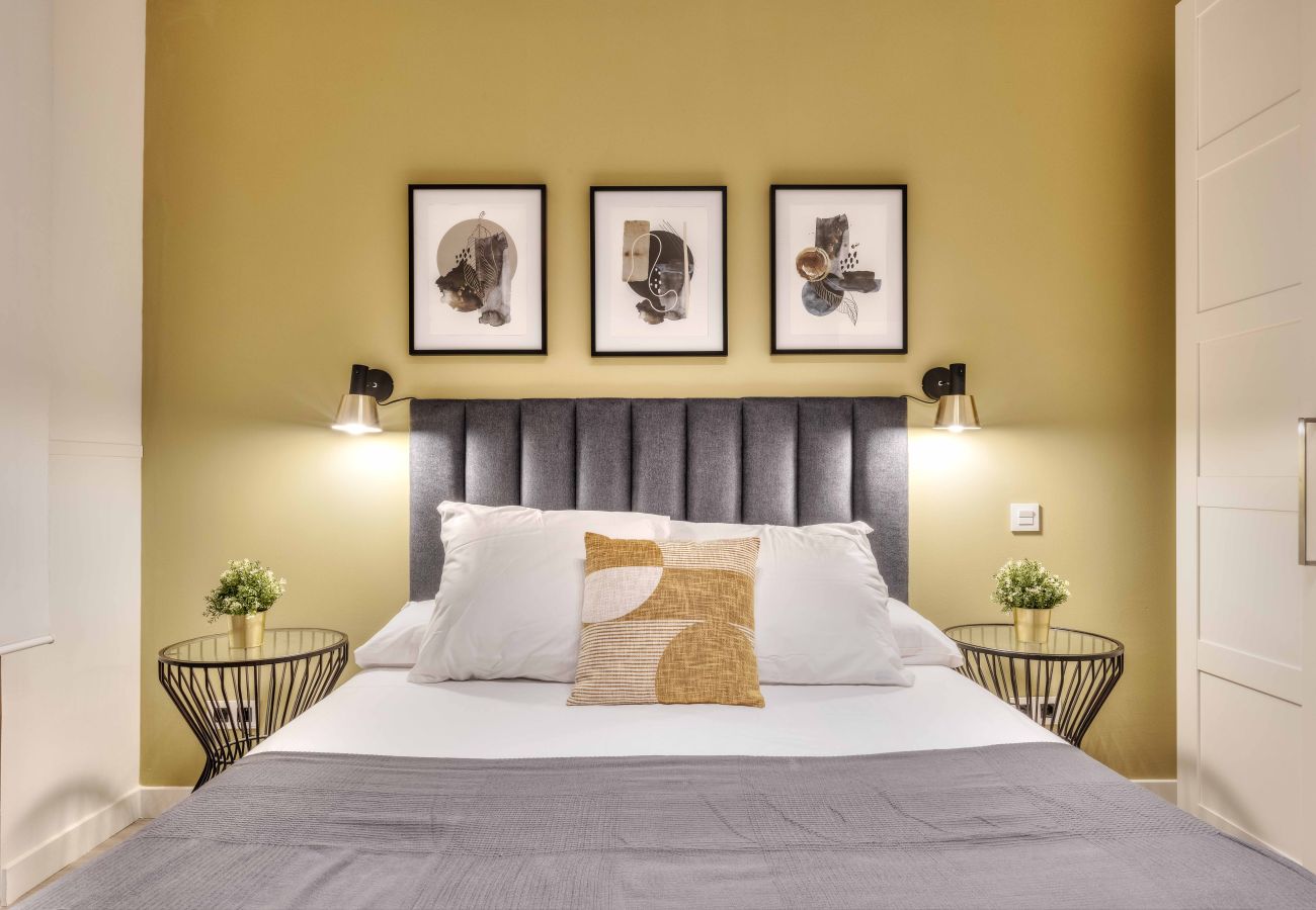 Apartment in Madrid - Apolo Loft apartment in Tirso de Molina