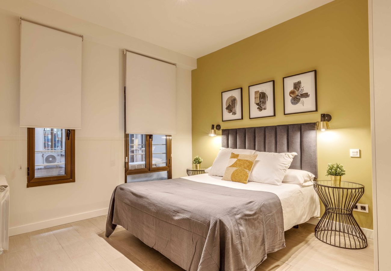 Apartment in Madrid - Apolo Loft apartment in Tirso de Molina