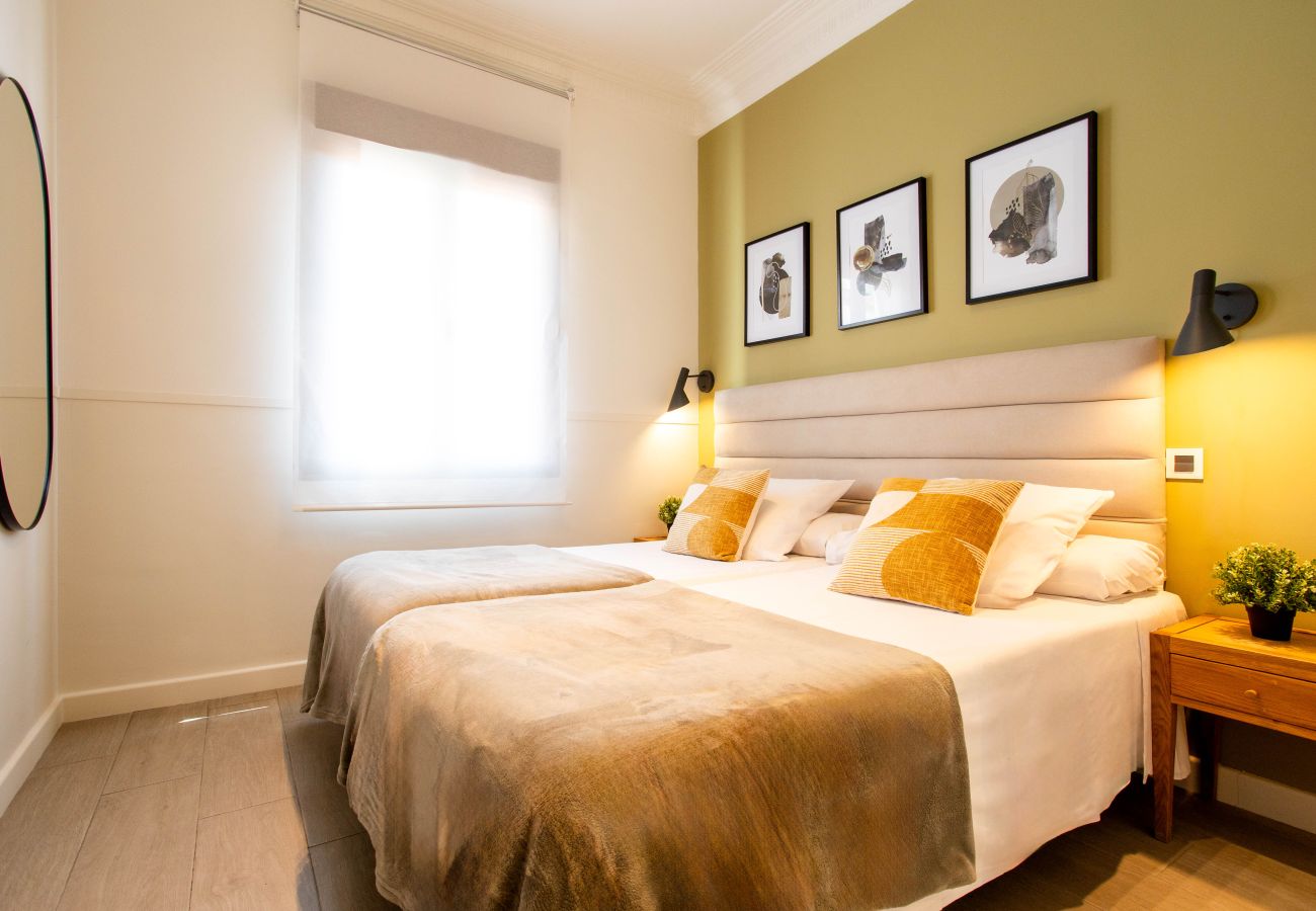 Apartment in Madrid - Apolo Terrace I apartment in Tirso de Molina