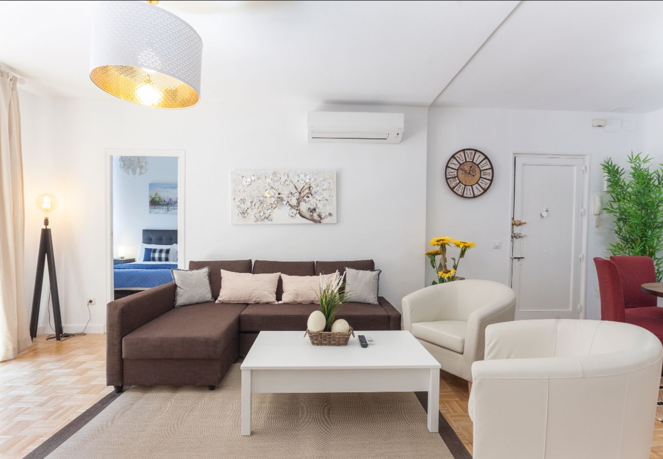 Apartment in Madrid - Latina Terrace VI apartment in Madrid 