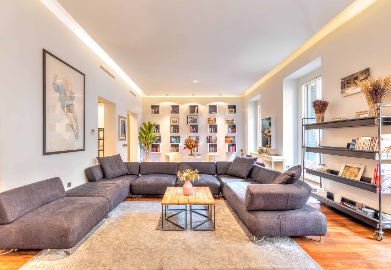 Apartment in Madrid - Gran Via Place apartment in Madrid 