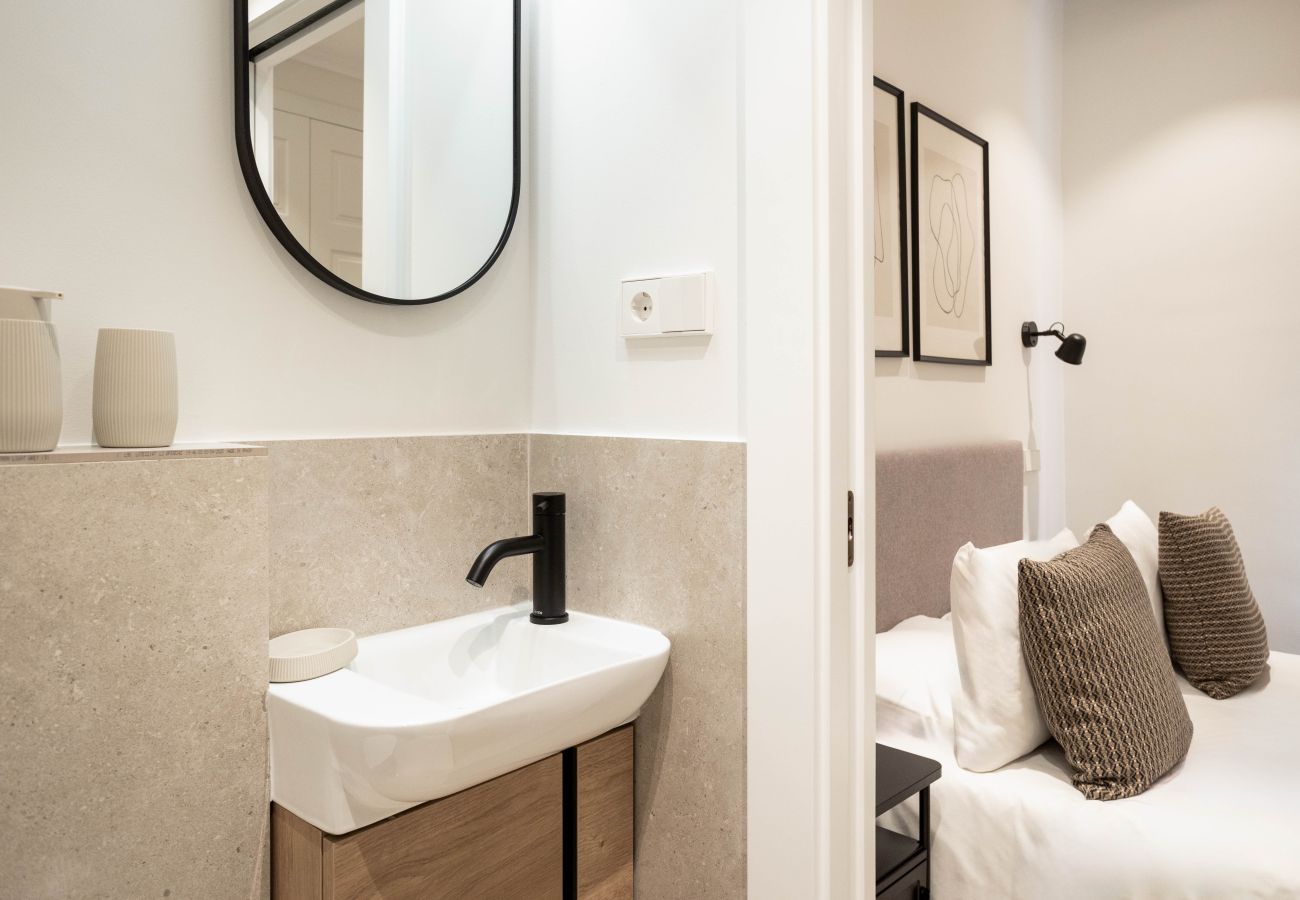 Apartment in Madrid - The Alcala Luxe V apartment in Madrid