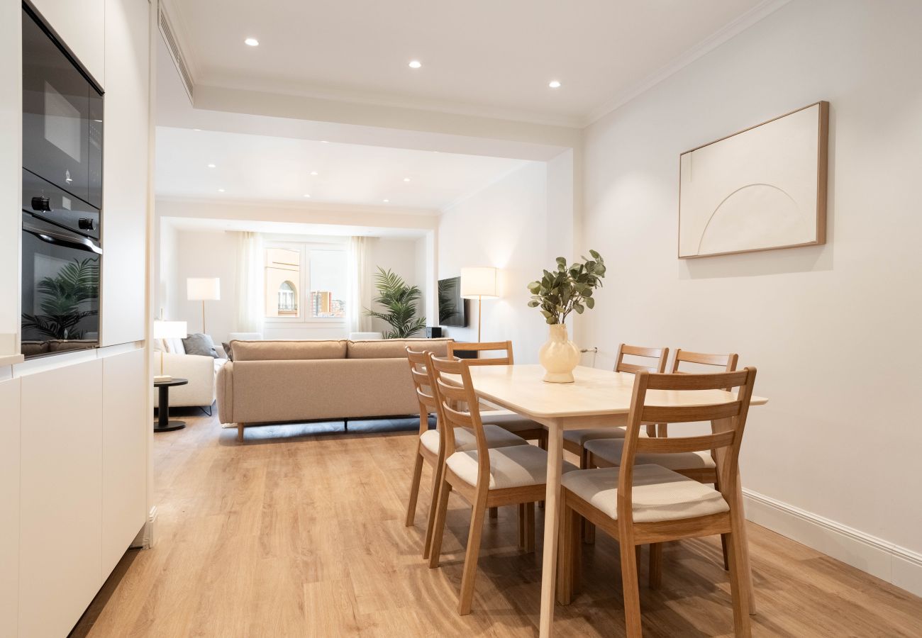 Apartment in Madrid - Adelfas III apartment in Madrid 