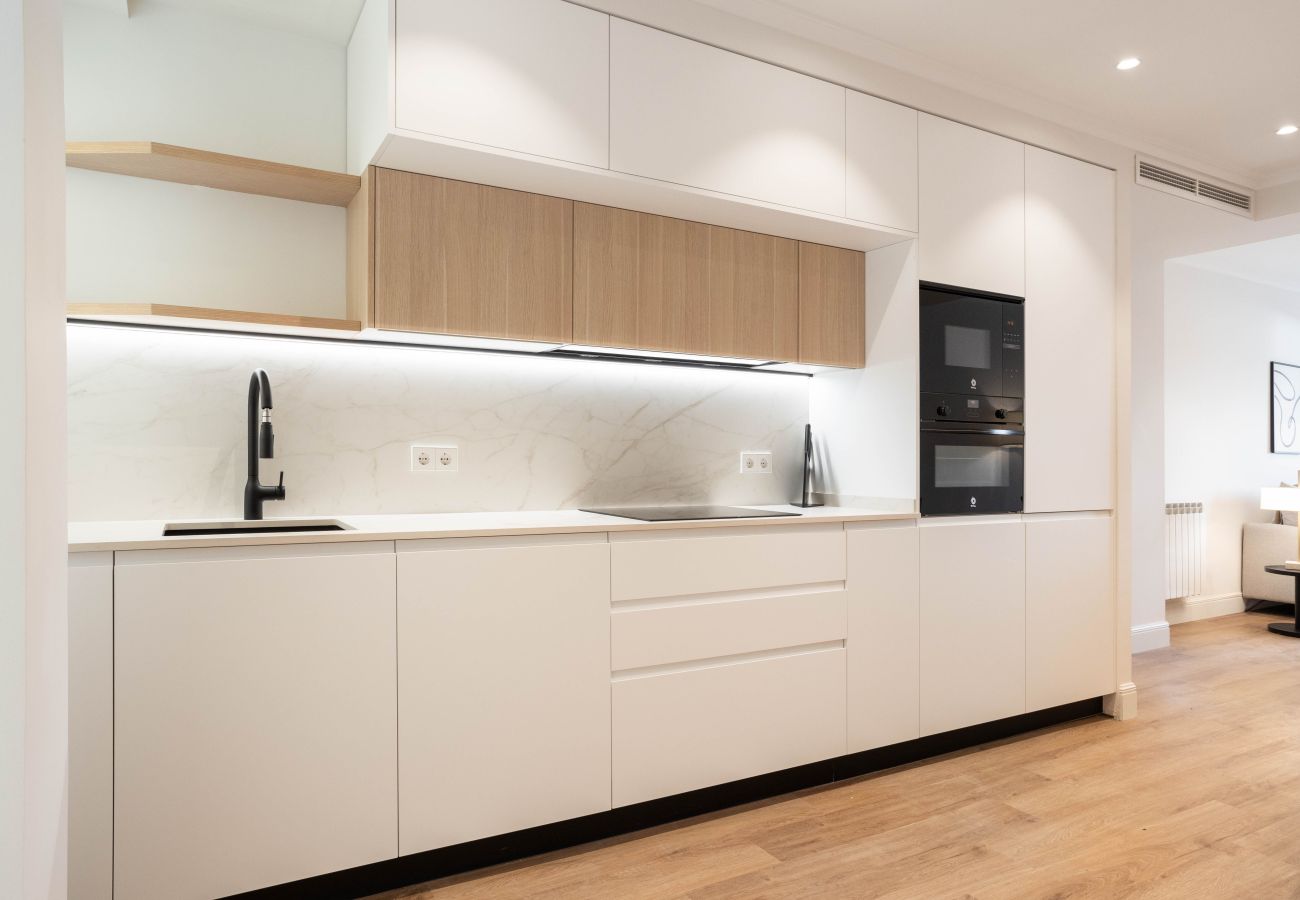 Apartment in Madrid - Adelfas IV apartment in Madrid 