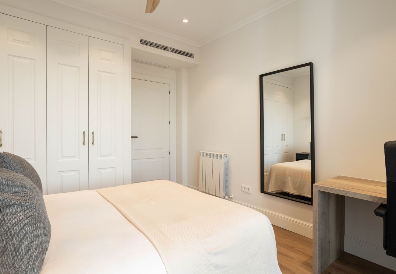 Apartment in Madrid - Adelfas V apartment in Madrid 