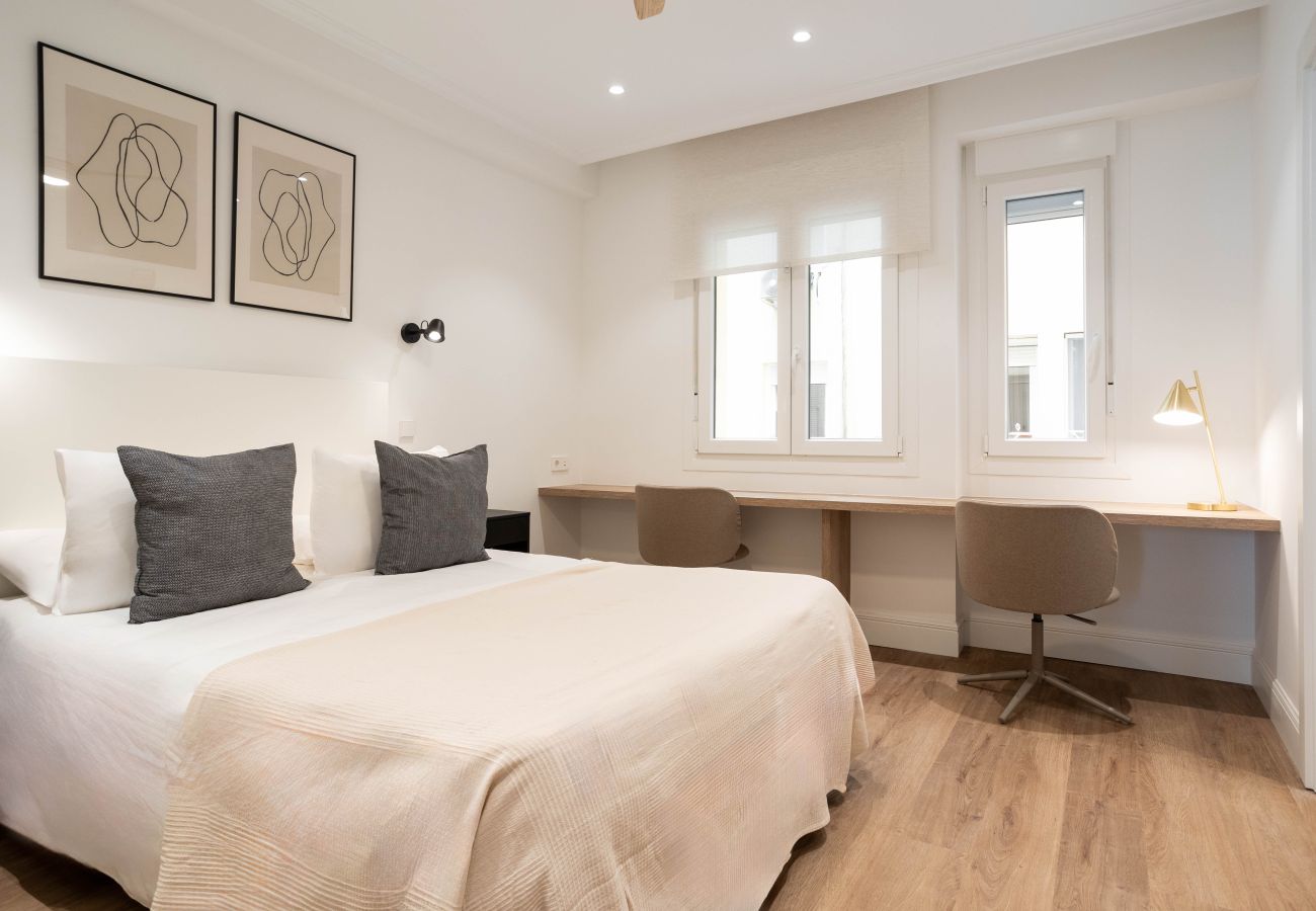 Apartment in Madrid - Adelfas I apartment in Madrid 