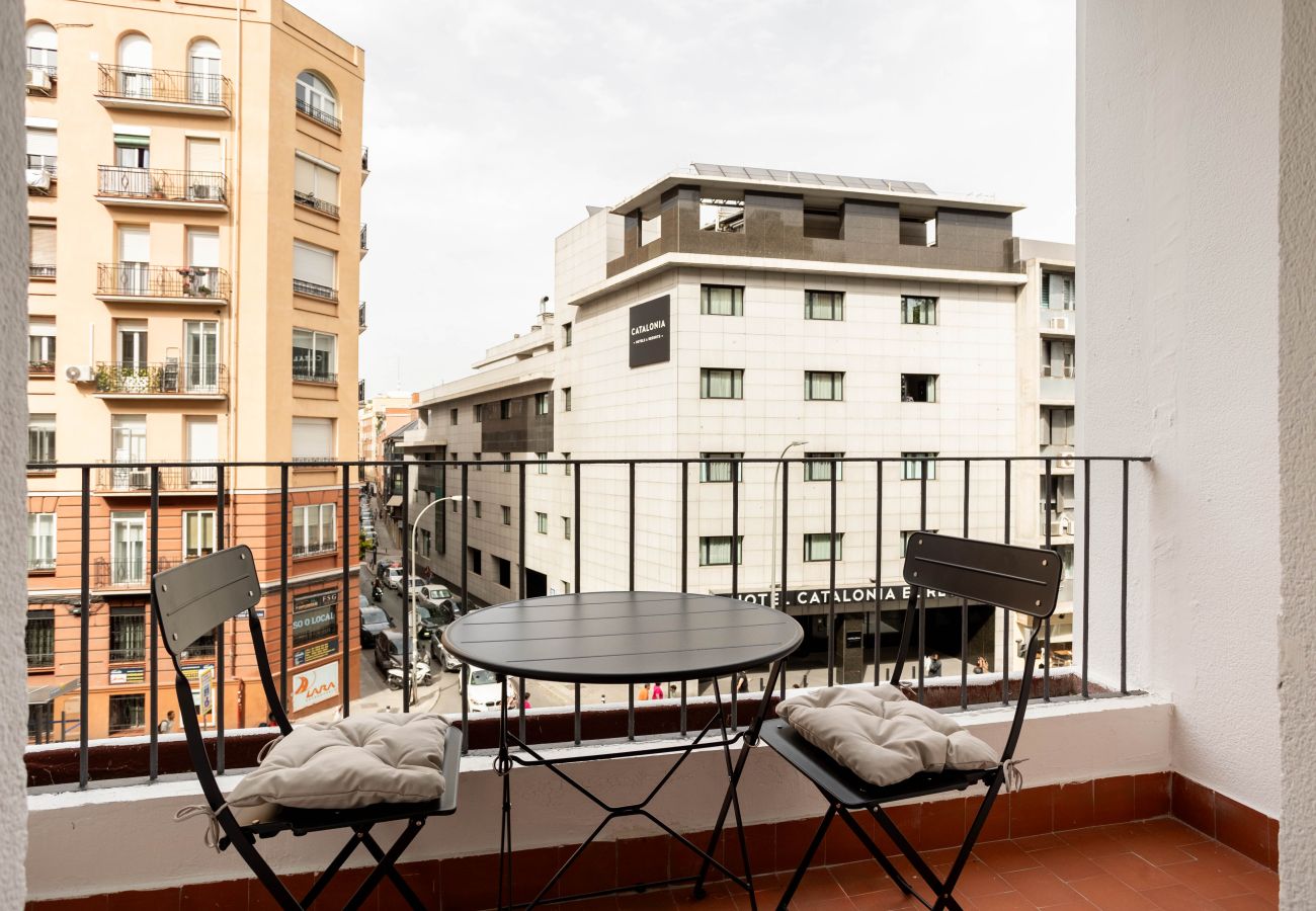 Apartment in Madrid - Adelfas I apartment in Madrid 