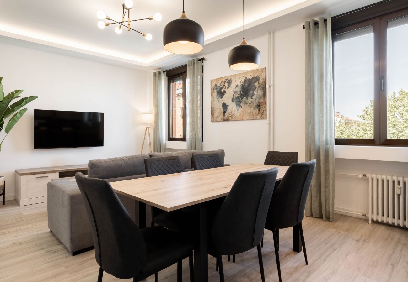 Apartment in Madrid - Artes Exclusive XIV apartment in Madrid 