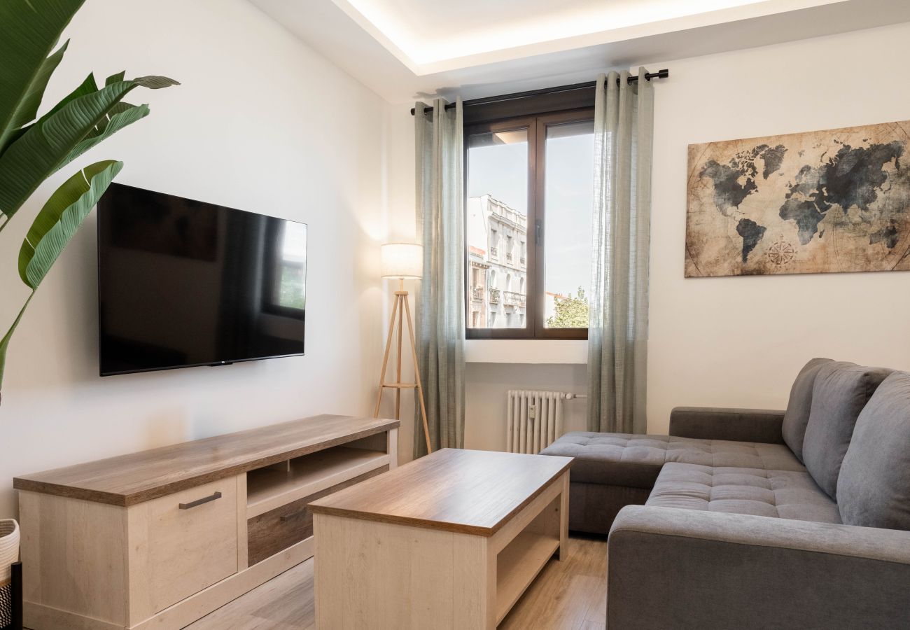 Apartment in Madrid - Artes Exclusive XIV apartment in Madrid 