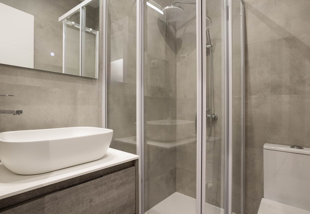 Apartment in Madrid - Artes Exclusive XIV apartment in Madrid 