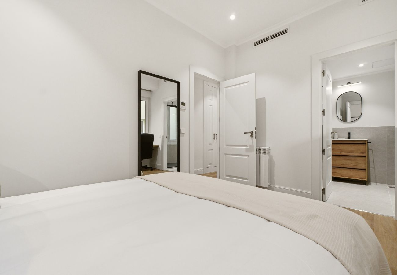 Apartment in Madrid - The Alcala  Design I apartment in Madrid