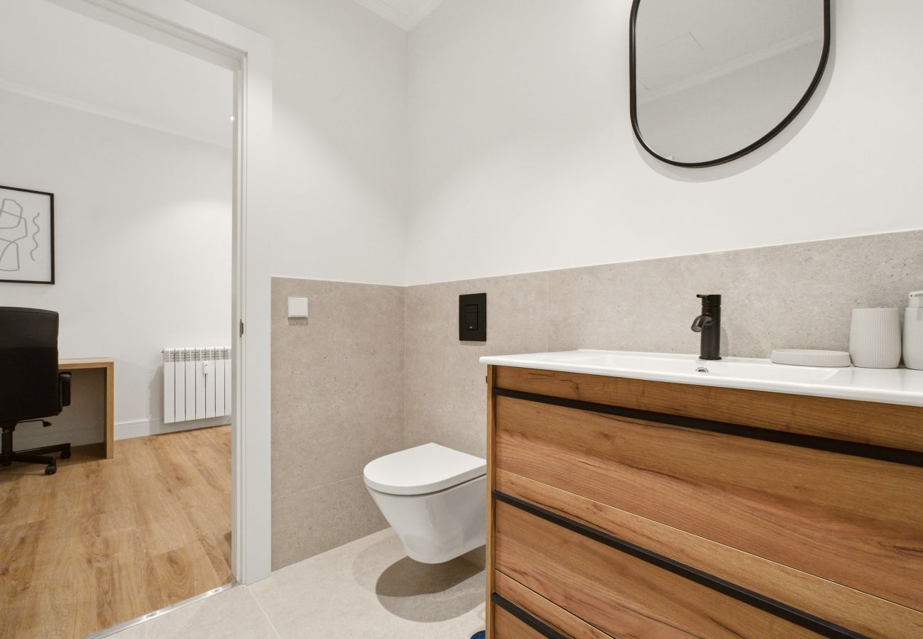 Apartment in Madrid - The Alcala  Design I apartment in Madrid