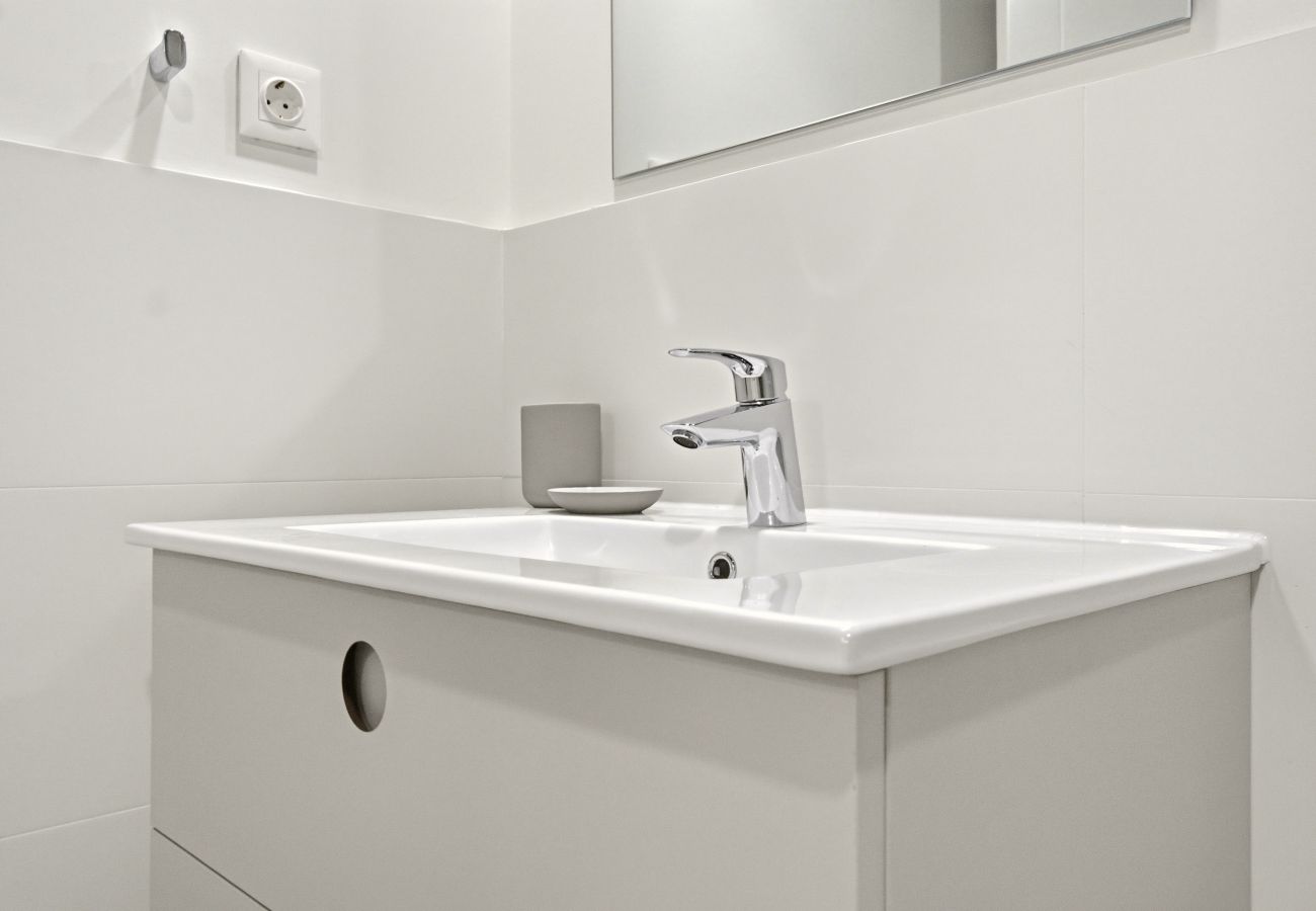 Studio in Madrid - Teatro IX apartment in Madrid
