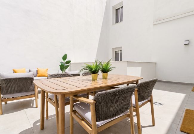Apartment in Madrid - Teatro Terrace II apartment in Madrid 