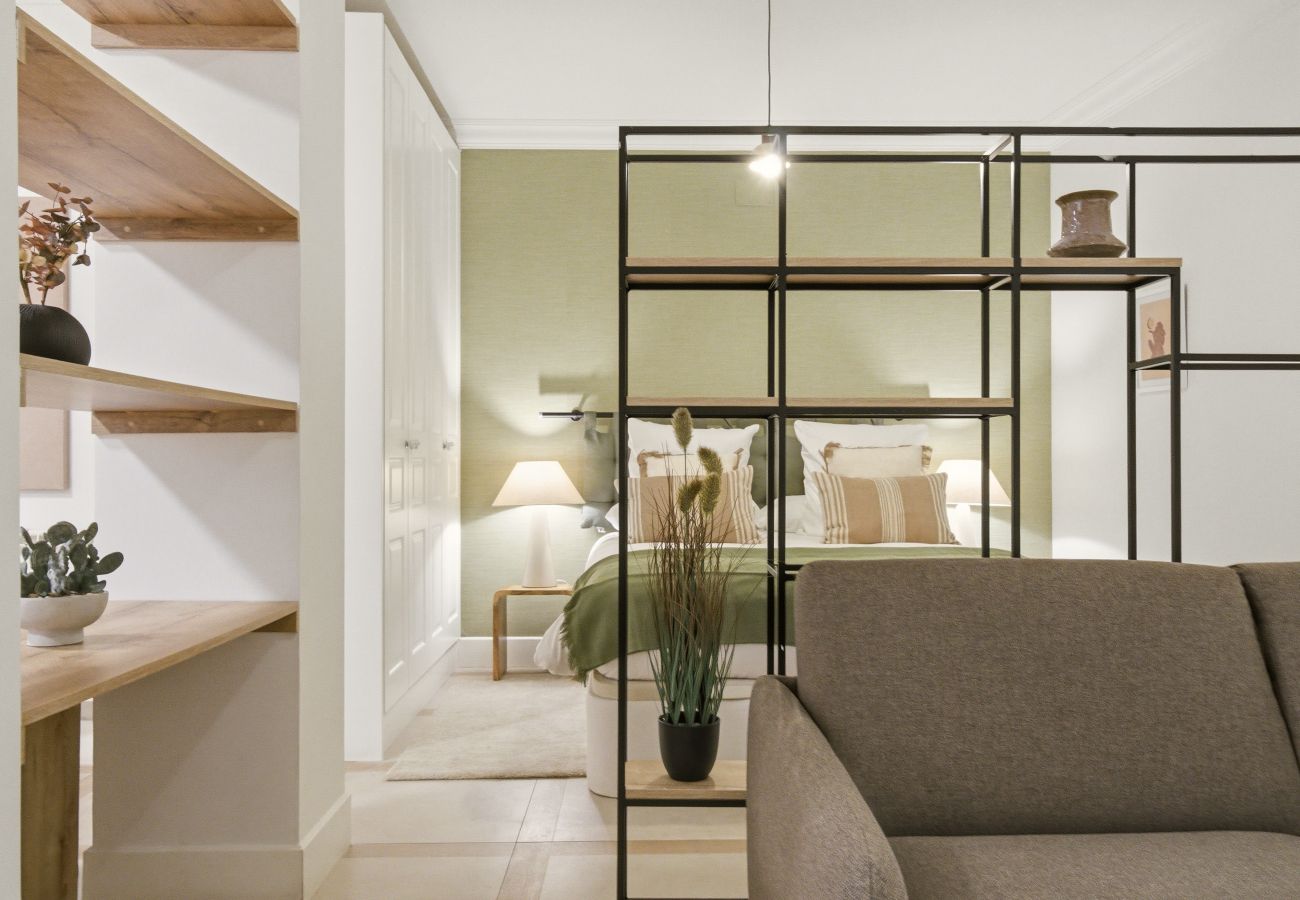 Studio in Madrid - Casa Cortes III apartment in Madrid 