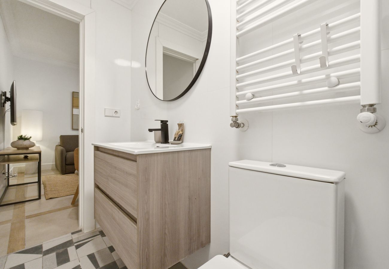 Apartment in Madrid - Casa Cortes IX apartment in Madrid 