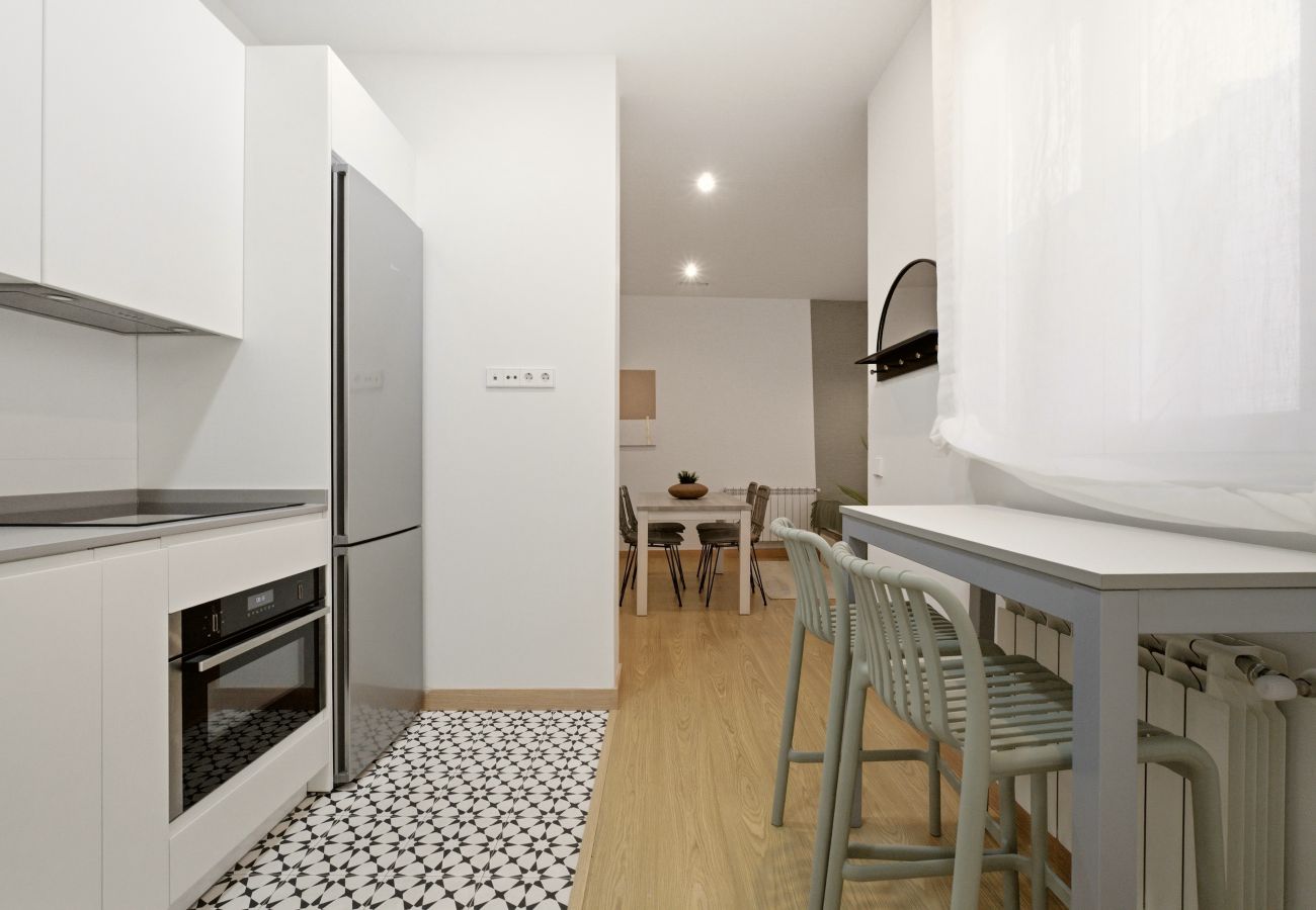 Studio in Madrid - Casa Cortes VI apartment in Madrid 