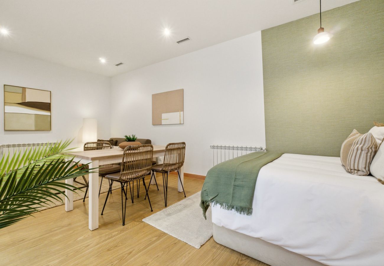 Studio in Madrid - Casa Cortes VI apartment in Madrid 