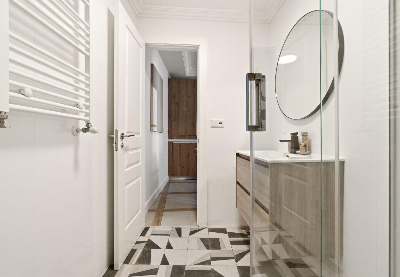 Apartment in Madrid - Casa Cortes X apartment in Madrid 