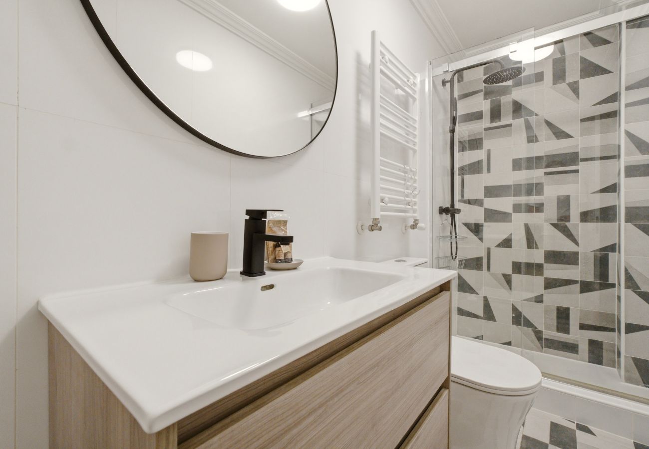 Apartment in Madrid - Casa Cortes XII apartment in Madrid 