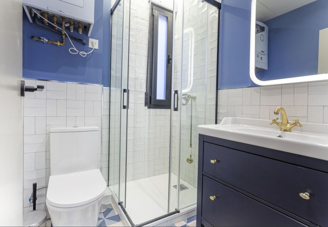Apartment in Madrid - 4 Ways I apartment in Madrid 
