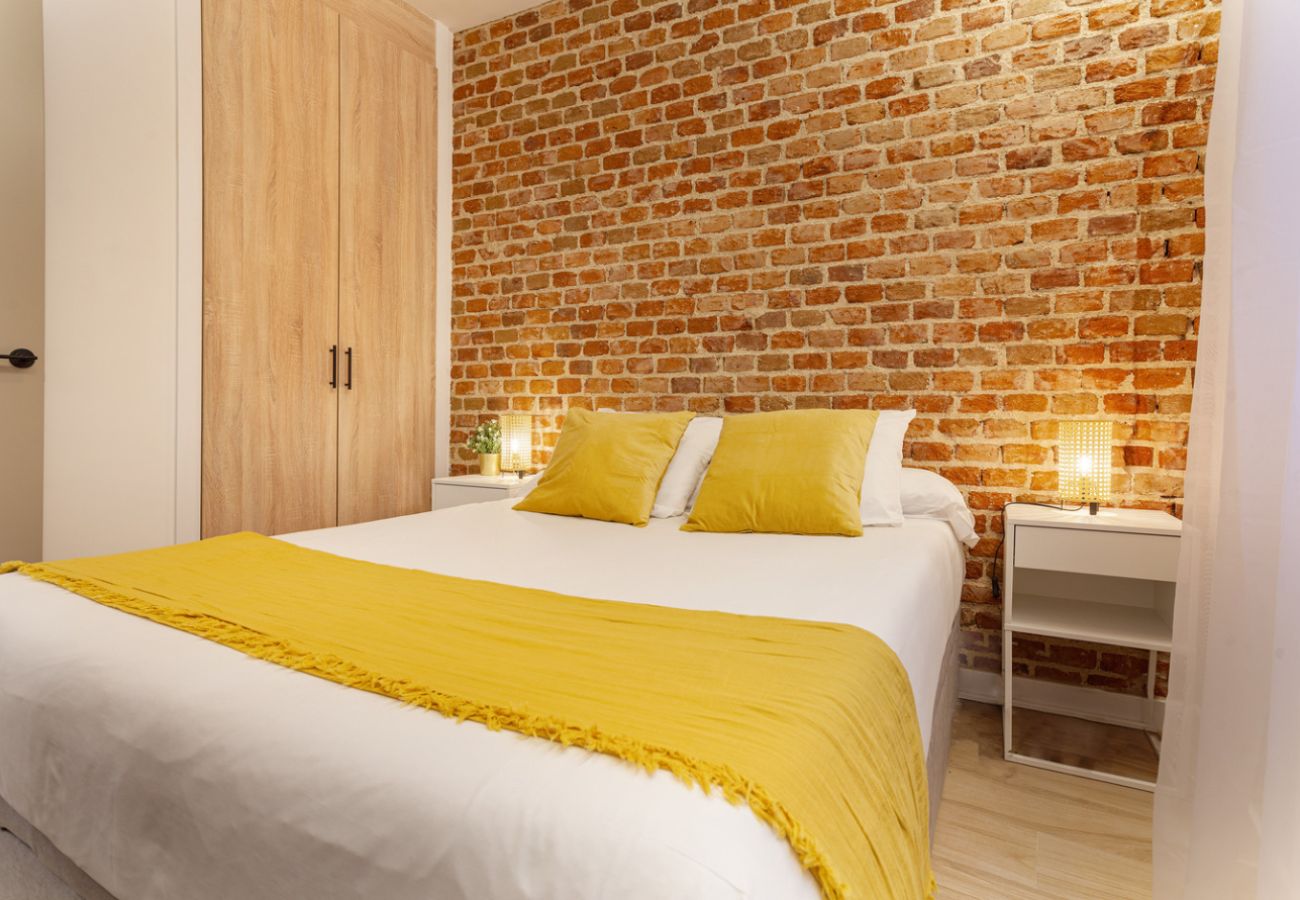 Apartment in Madrid - 4 Ways I apartment in Madrid 