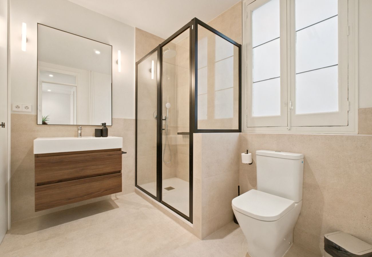 Apartment in Madrid - Almagro Luxe II apartment in Madrid 