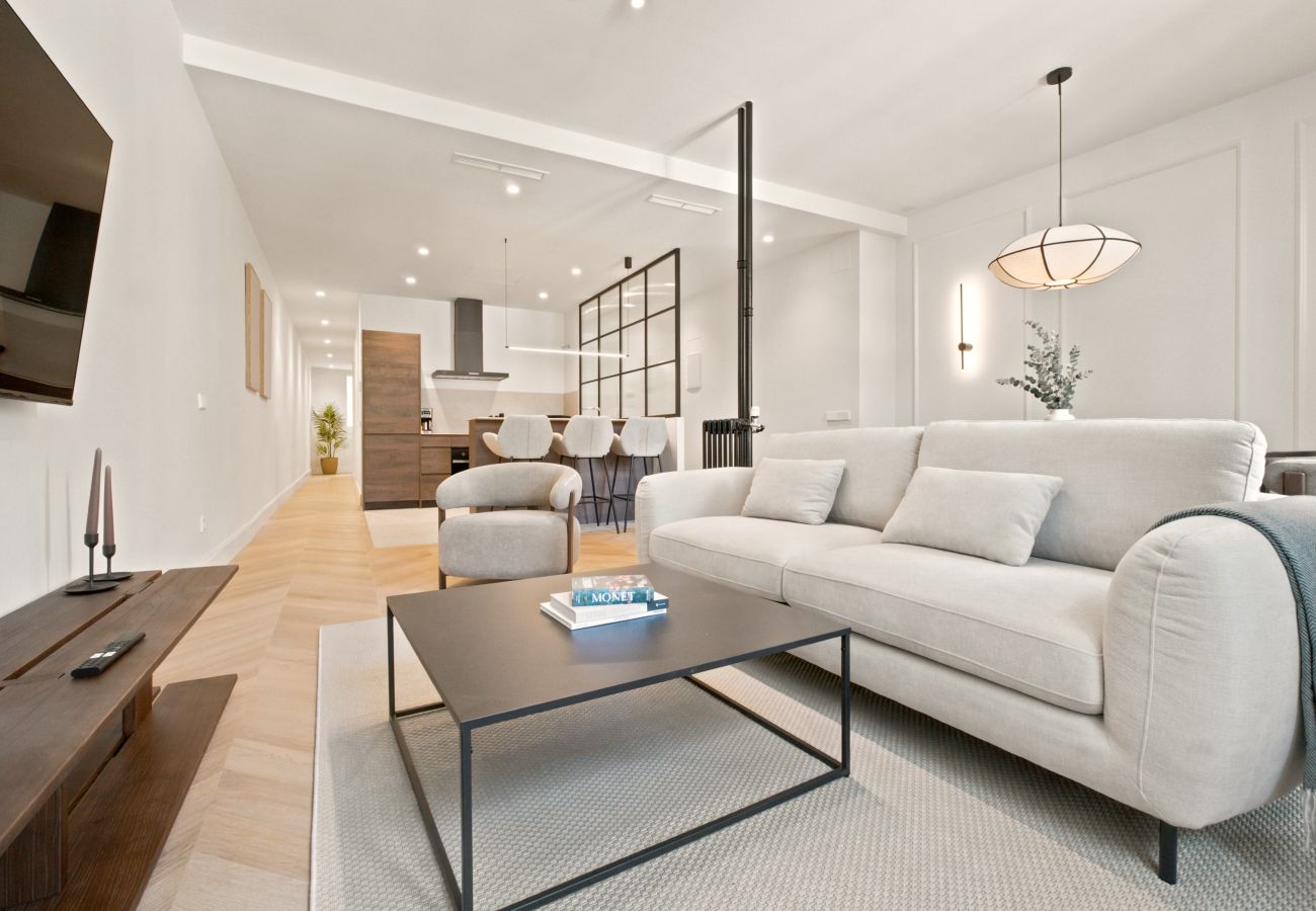 Apartment in Madrid - Almagro Luxe II apartment in Madrid 