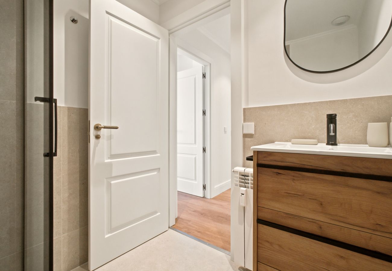 Apartment in Madrid - The Alcala Luxe V apartment in Madrid 