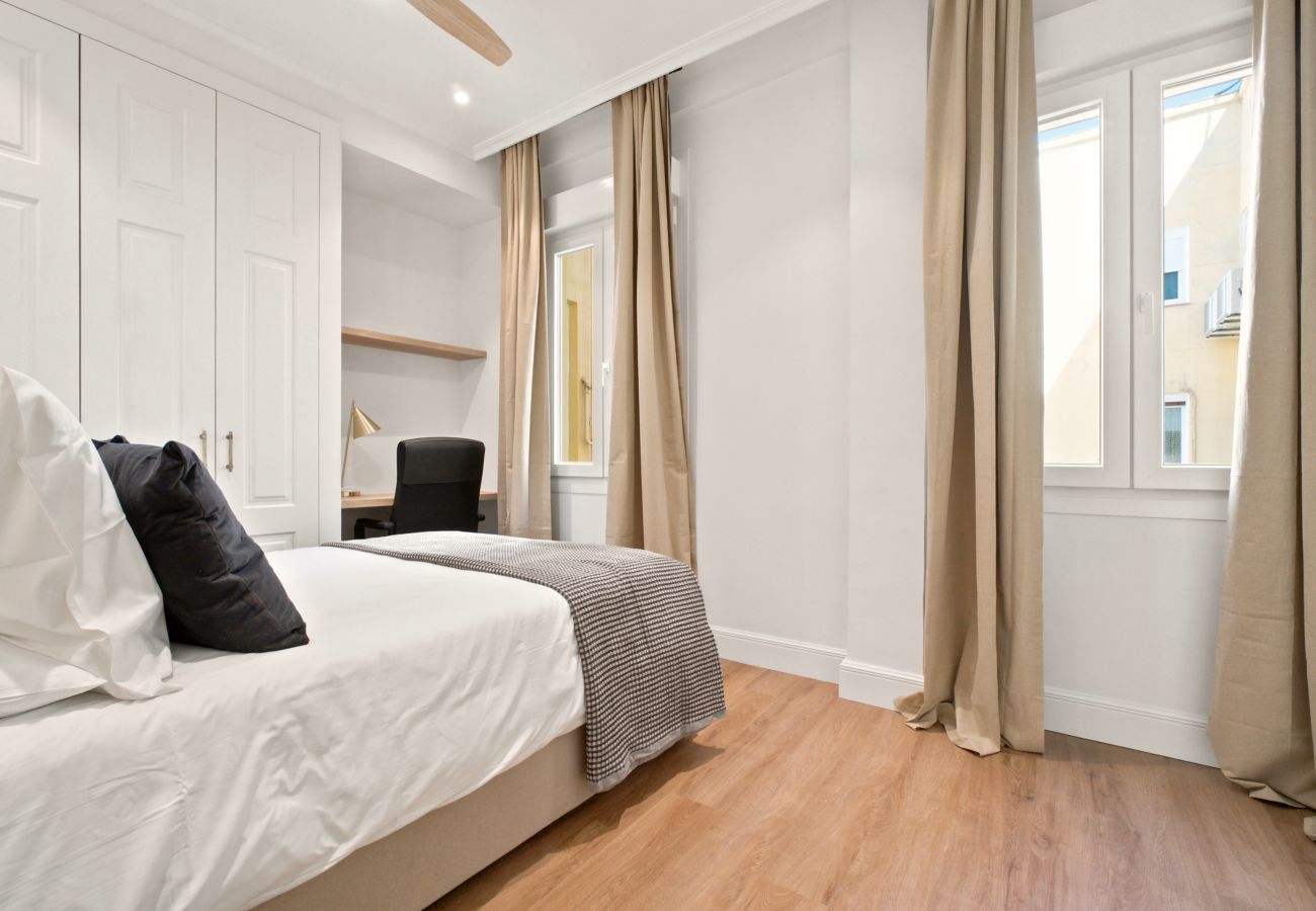 Apartment in Madrid - The Alcala Luxe V apartment in Madrid 