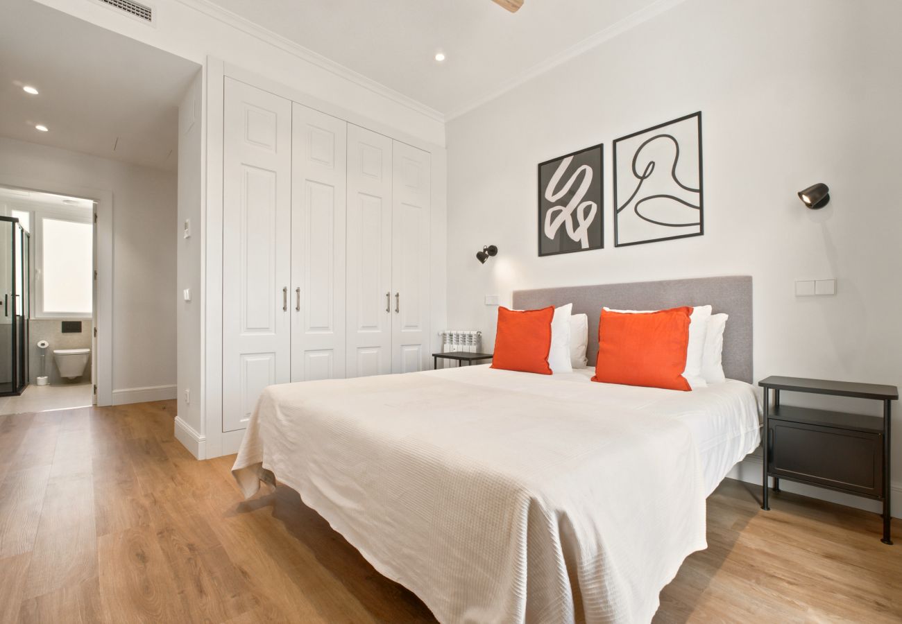 Apartment in Madrid - The Alcala Luxe VI apartment in Madrid 