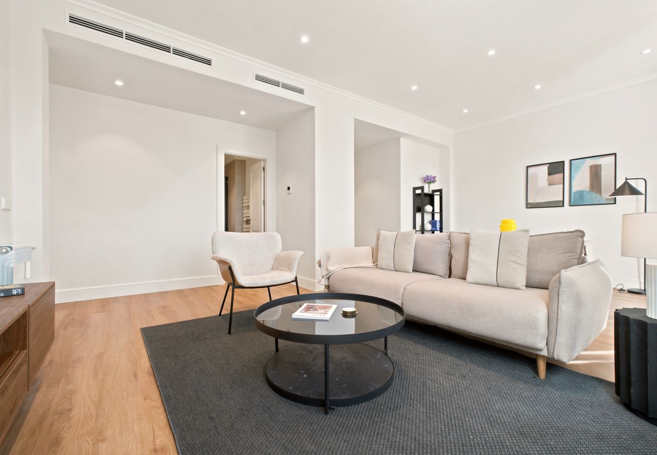 Apartment in Madrid - The Alcala Luxe VI apartment in Madrid 